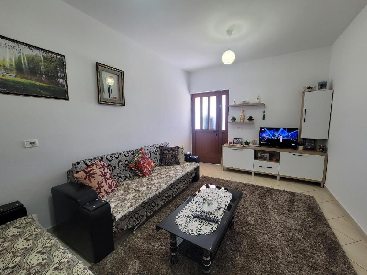 Guesthouse Veliaj Ксамил Екстериор снимка