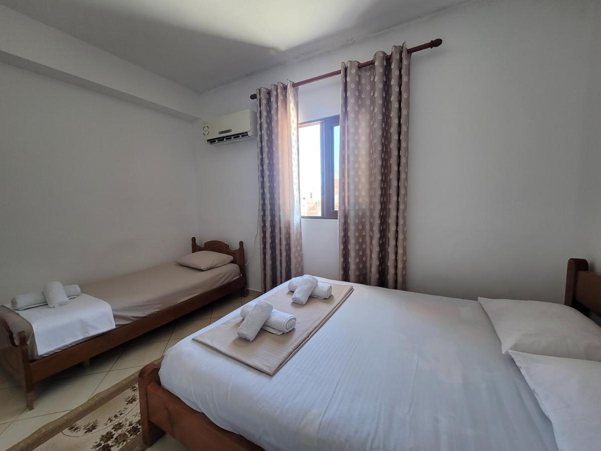 Guesthouse Veliaj Ксамил Екстериор снимка