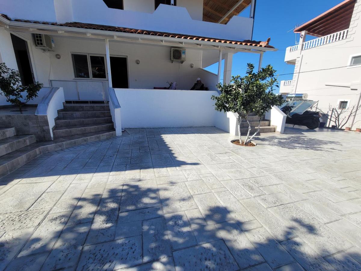 Guesthouse Veliaj Ксамил Екстериор снимка