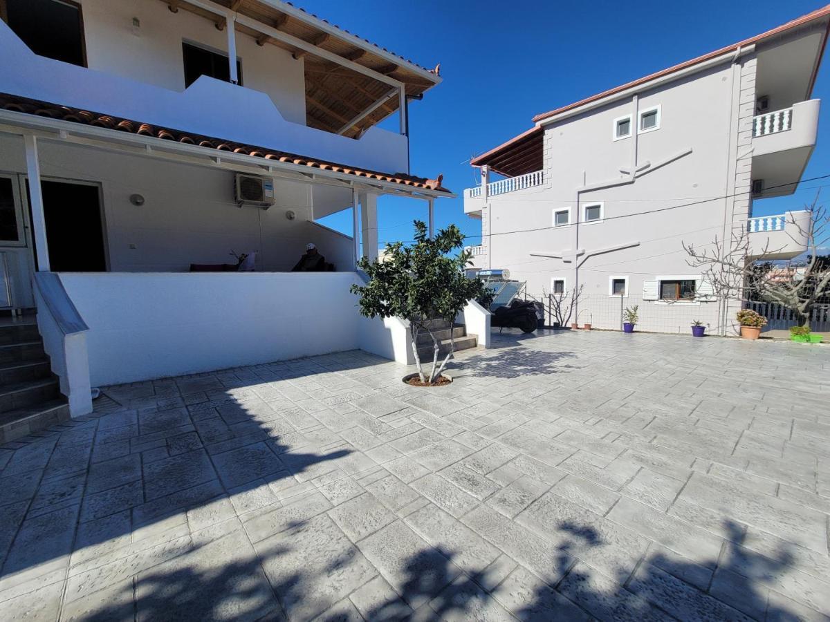 Guesthouse Veliaj Ксамил Екстериор снимка